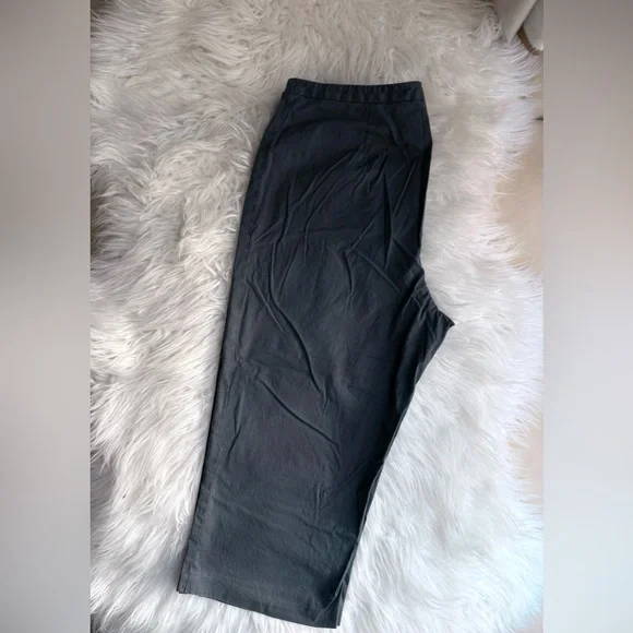 Miu Miu Capris - Picture 3 of 3